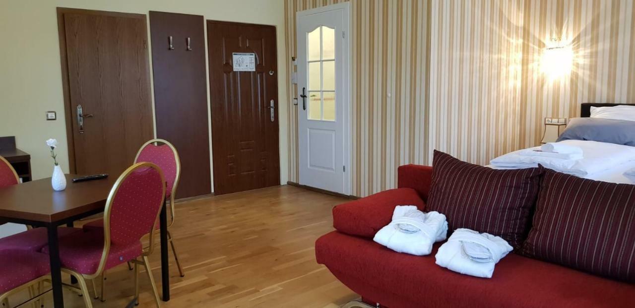 Hotel-Villa Lalee Dresden Buitenkant foto